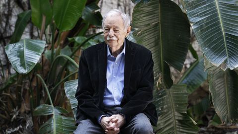 El escritor Eduardo Mendoza (Barcelona, 1943), este lunes. 