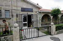 La puerta principal de la escuela infantil O Toxo estuvo abierta toda la ma�ana para ventilar.