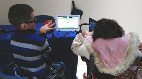 Dos usuarios de Aspace jugando a Bocciapp