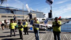 Protesta sorpresa en la Estaci�n Mar�tima