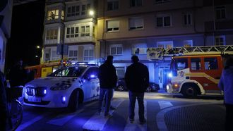 Imagen de archivo de una intervenci�n nocturna de los bomberos en O Castrill�n