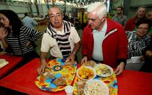 Hasta siete platos distintos de merluza se podr�n degustar hoy en Celeiro, en Viveiro. 