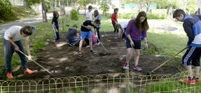 El colegio estradense Lourdes celebr� ayer una jornada especial dedicada a la naturaleza y el deporte. 