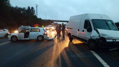 Cuatro veh�culos terminaron da�ados en la A-54. 