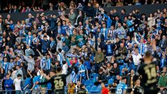 Aficionados del Deportivo, durante el encuentro entre el conjunto blanquiazul y el Celta B disputado esta temporada en Riazor