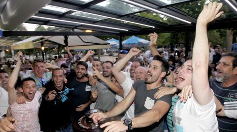 CLUB DE F�TBOL NOIA CELEBRA EL ASCENSO A TERCERA DIVISI�N 