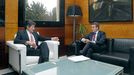El presidente del Principado de Asturias, Javier Fern�ndez (i), y el de la Xunta de Galicia, Alberto N��ez Feij�o, se re�nen en Oviedo 