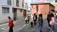 Varios vecinos protestaron el martes ante el edificio ocupado