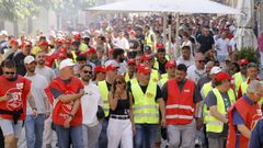 Los delegados de CIG y CC.OO., en la manifestaci�n en Ferrol