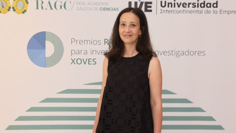 Luc&iacute;a D&iacute;az, profesora e investigadora de la Universidad de Vigo, durante el acto de entrega del reconocimiento de la&nbsp;Real Academia Galega de Ciencias (RAGC) y la Universidad Intercontinental de la Empresa (UIE).