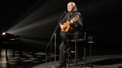 Amancio Prada, durante o seu concerto en Carballo