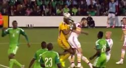 El increble y sospechoso autogol del portero de Nigeria