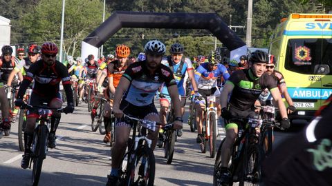 PRIMER TERRAS DE BARBANTIA BTT CON SALIDA DESDE LA AVENIDA DE COMPOSTELA EN BOIRO