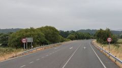 Un tramo de la carretera N-120 a su paso por el municipio de Pantn , donde se produjo el accidente
