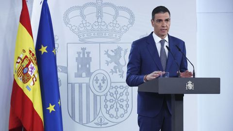 El presidente del Gobierno, Pedro Sánchez, en su comparecencia durante las horas del apagón.
