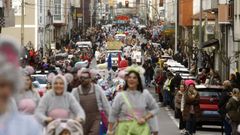 Desfile de comparas del Martes de Carnaval en Monforte