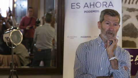 El ex jefe del Estado Mayor de la Defensa Julio Rodr�guez, ganador de las primarias de Podemos para optar a la alcald�a de Madrid, era el candidato de Iglesias para controlar la lista de Carmena.