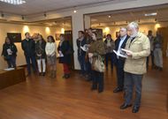 Elvira Pisos e Manuel Ruiz, no acto de inauguraci�n dunha exposici�n integrada por 21 imaxes tomadas no ano 2014. 
