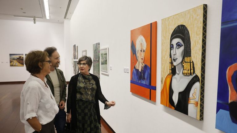Las instant&aacute;neas son de entre 1982 y 2025