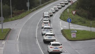 Cientos de taxistas de toda Galicia colapsan Santiago para protestar contra los VTC
