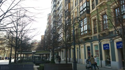 Vista general del paseo de Bego�a.Vista general del paseo de Bego�a