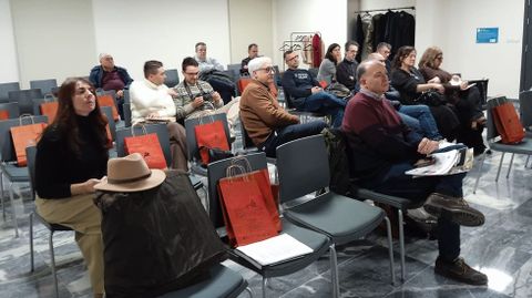 Participantes en la reuni�n de trabajo en Bande.