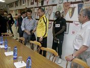 El acto de presentaci�n del partido se realiz� ayer en la sede del Arousa.