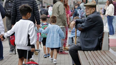 Ni�os de primaria, en la vuelta al cole despu�s de las vacaciones de verano 