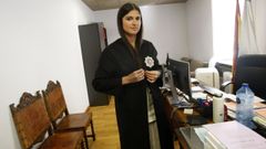 La jueza Yasmina Pita, en su despacho en el Tribunal de Instancia de Monforte. 
