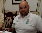 Vale se felicita por la presencia de futbolistas de �lite en la gala.