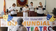 En Ribadavia se hizo una lectura dramatizada de un texto de teatro 