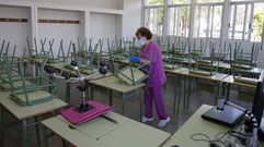 Los institutos gallegos -en la imagen el N.� 1 de Ribeira- se est�n preparando para la siguiente fase de la desescalada