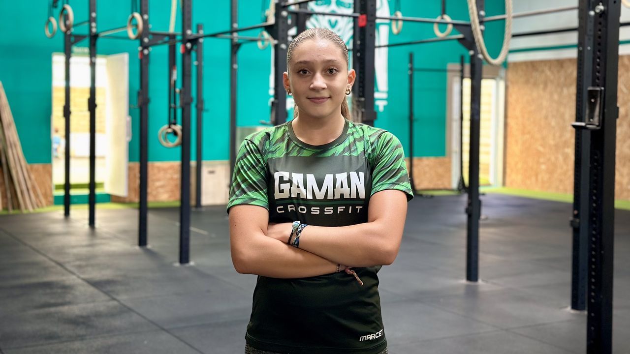 La naronesa Gala Fernández acude al Campeonato de España de halterofilia sub-15: «Voy a disfrutarlo»
