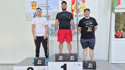 Del Ro estuvo acompaado en el podio por Fabin Domnguez y Yago Lanzs.