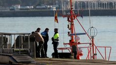 La �Salvamar Mirfak� traslad� el cuerpo al puerto de Ferrol