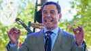 El presidente del PP de Andaluc�a y candidato a la reelecci�n de la Presidencia de la Junta, Juanma Moreno, interviene durante una visita realizada a la Feria del Caballo de Jerez de la Frontera (C�diz).
