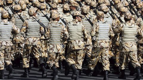Desfile militar en Teher�n
