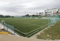 El nuevo campo de c�sped sint�tico de la Ciudad Infantil Pr�ncipe Felipe, en Montecelo. 