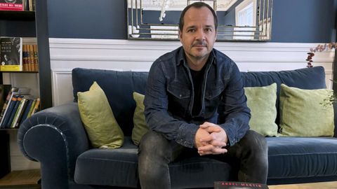 ngel Martn presenta el espectculo de humor Somos monos en el Fuxan os Ventos.