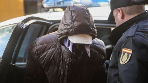  El detenido en relaci�n a la muerte y descuartizamiento de un hombre en la localidad de La Felguera ha pasado este martes a disposici�n del Juzgado de Primera Instancia e Instrucci�n n�mero 2 de Langreo