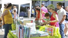 Una docena de libreros pusieron el toque literario al D�a de Galicia