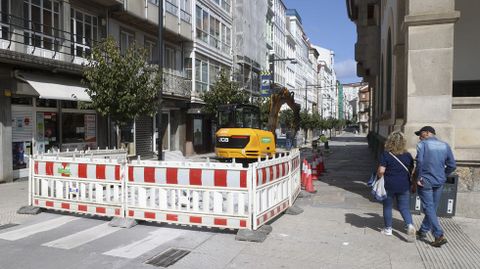 Obras en la calle de la Iglesia, en foto de archivo.