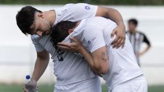 Foto del partido de la ida. En la foto, dos jugadores del Club do Mar