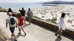 La playa de A Rapadoira, con bandera azul, es uno de los reclamos tur�sticos del concello mari�ano