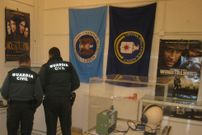 Agentes de la Guardia Civil mostraron inter�s por la muestra