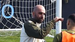 El entrenador del Celta, Claudio Gir�ldez, durante un�entrenamiento en la Cidade Deportiva Afouteza.