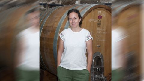 La enloga  Iria Otero dej la Farmacia por el mundo del vino y abri su propia bodega