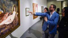 El presidente del principado de Asturias, Adrin Barbn, visita la exposicin  Goya, ni ms ni menos  en el Centro Niemeyer de Avils