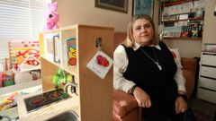 Montserrat Esp�ndola se vuelca en los beb�s como si fuese su madre el tiempo de la acogida