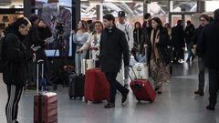 Los primeros viajeros tras reanudarse la alta velocidad a Andaluc�a tras el accidente de Adamuz: �El viaje ha ido estupendo, sin ning�n problema�